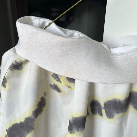 Court Rival High-Rise Skirt 15” worn once with slight stain - Picture 3 of 7